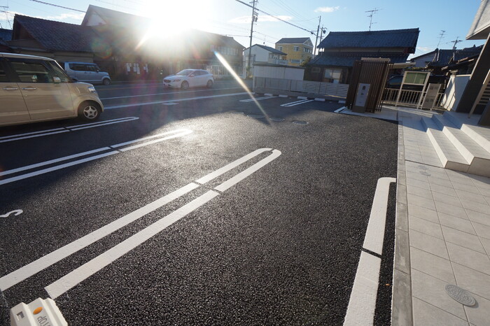 20/20 駐車場