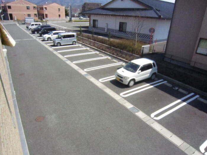 17/24 駐車場