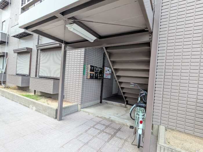 2/6 エントランス