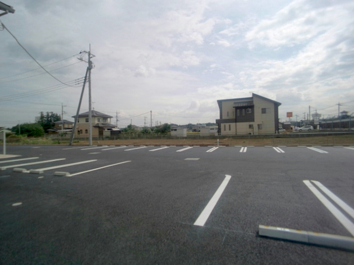 20/30 駐車場