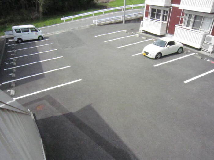 8/10 駐車場