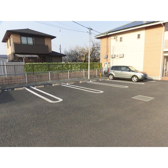 22/22 駐車場
