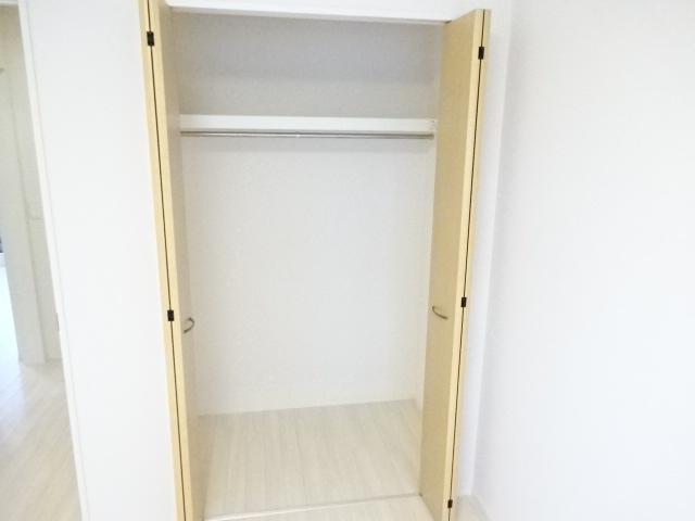 13/27 収納