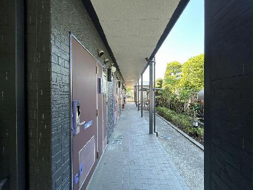 14/14 駐車場