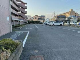 10/10 駐車場