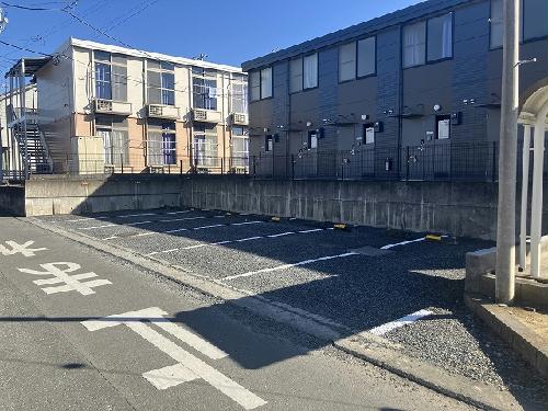 14/14 駐車場