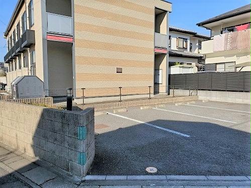 2/2 駐車場