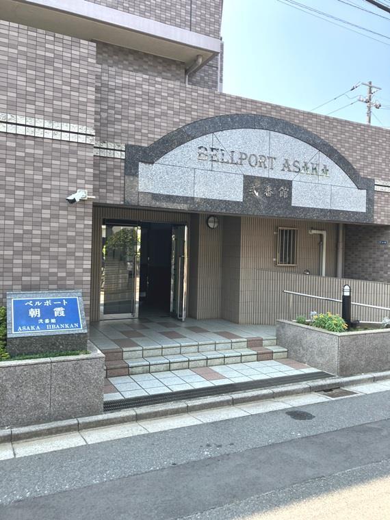 2/2 エントランス