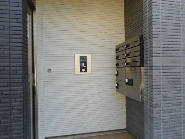 13/20 エントランス