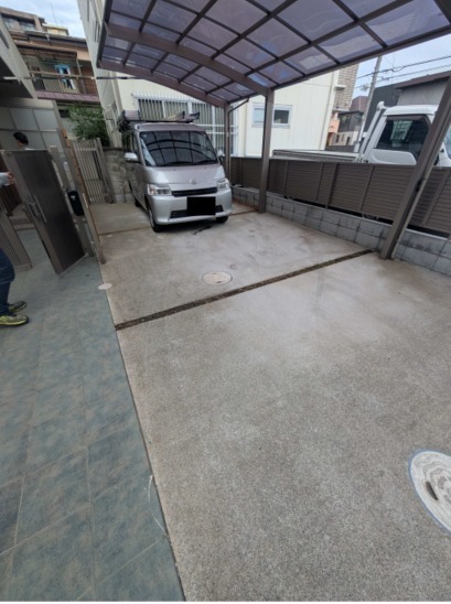 15/15 駐車場
