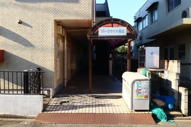 2/4 エントランス