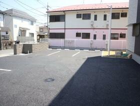16/16 駐車場
