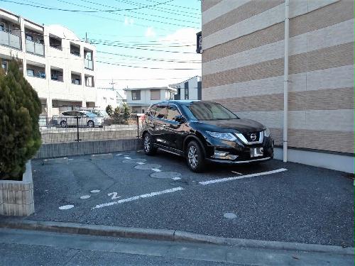 2/2 駐車場