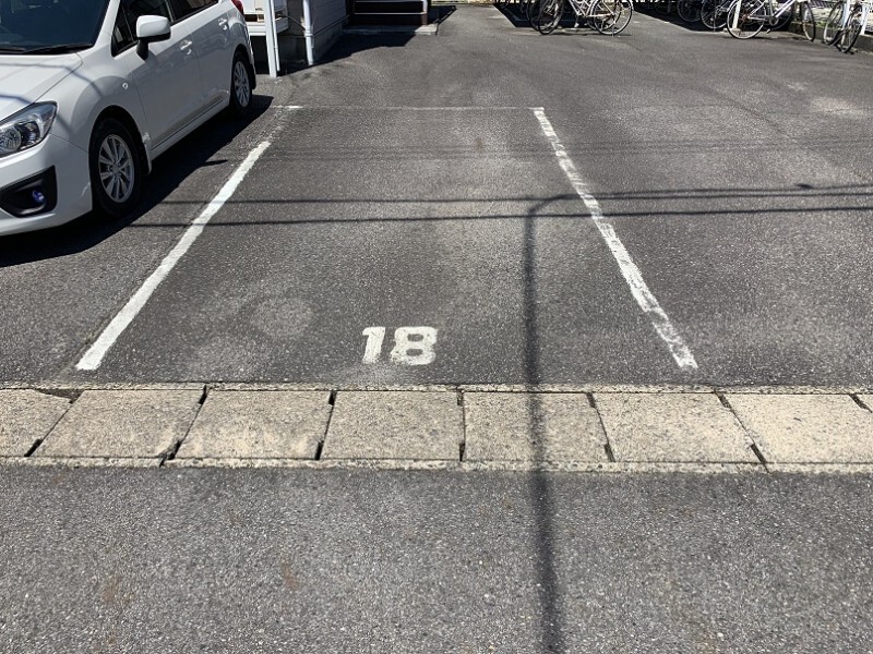21/29 駐車場