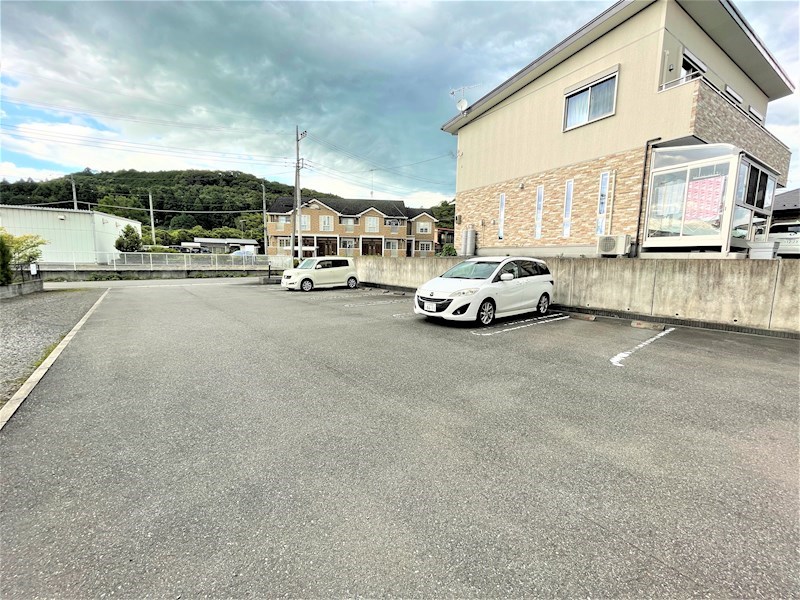 19/19 駐車場