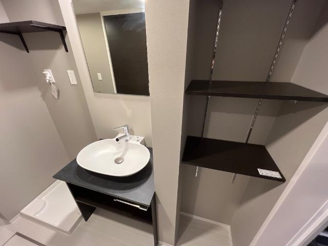 16/21 洗面