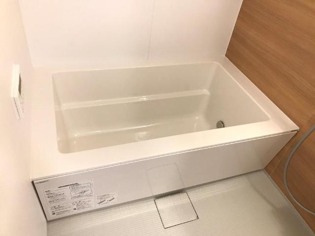 14/28 浴室