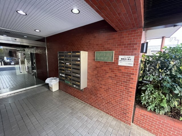 3/4 エントランス