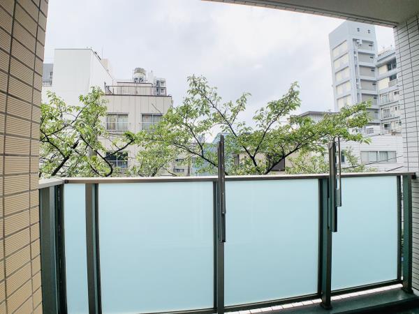 21/28 バルコニー