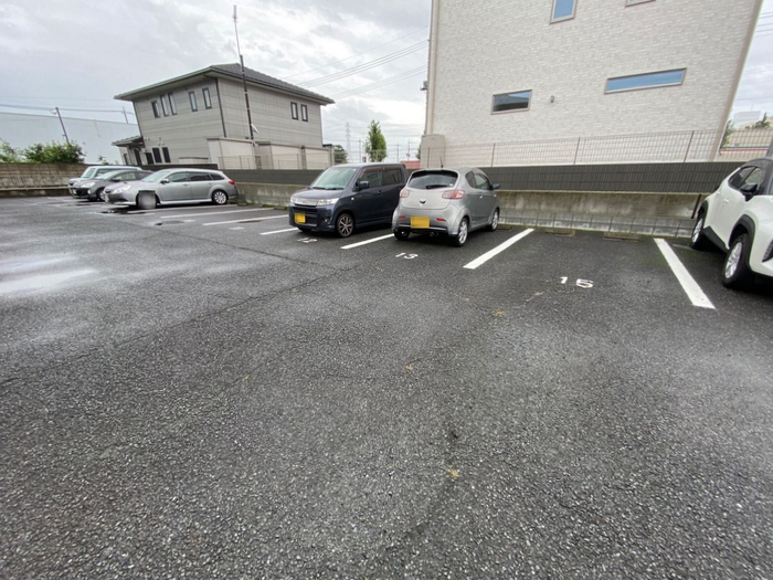 19/25 駐車場