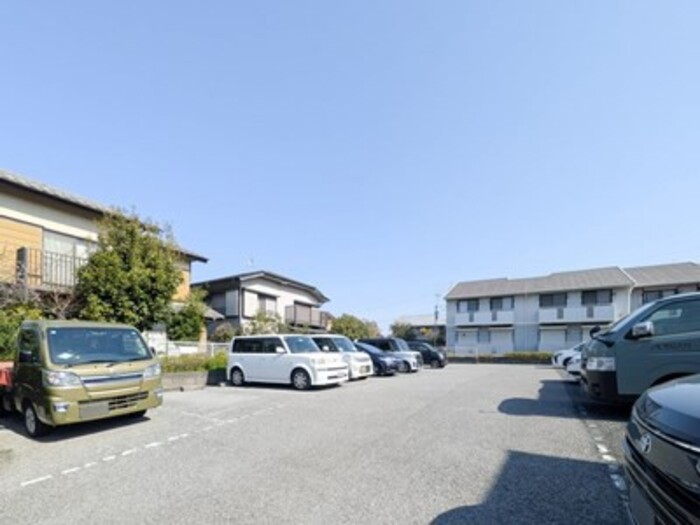 2/2 駐車場