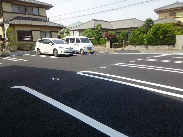 20/20 駐車場