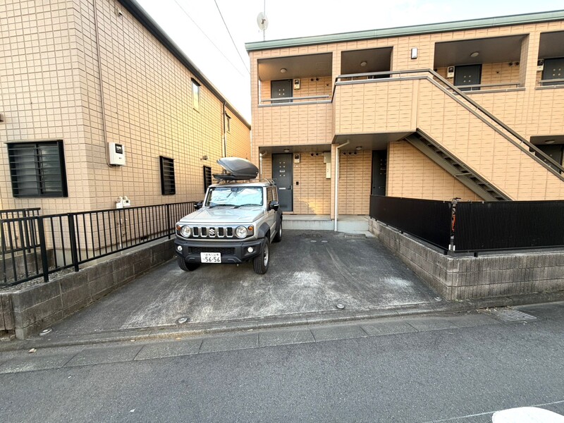 18/18 駐車場