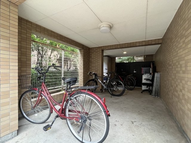 14/15 駐車場