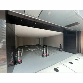 16/16 駐車場