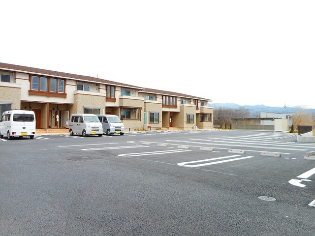 14/20 駐車場