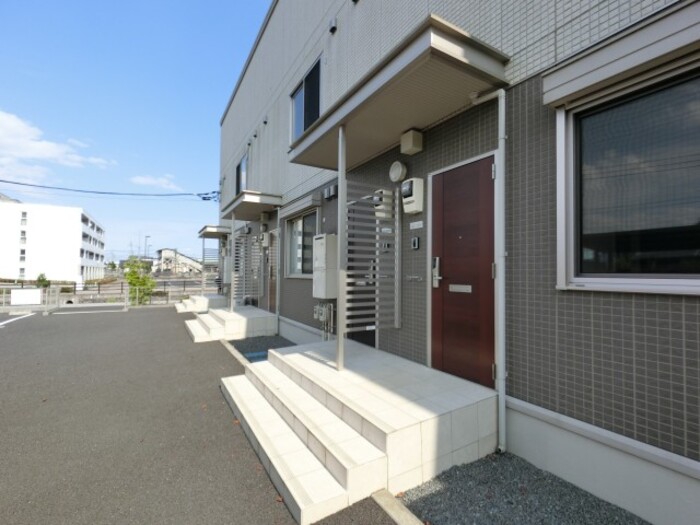 19/23 エントランス