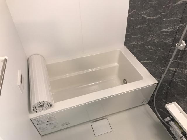 16/27 浴室