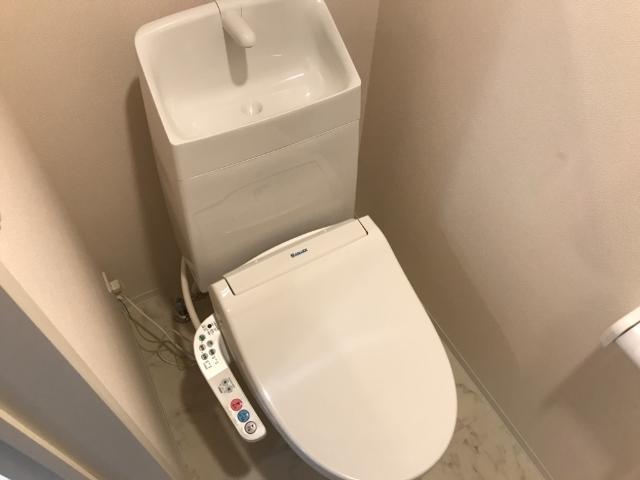 17/27 トイレ