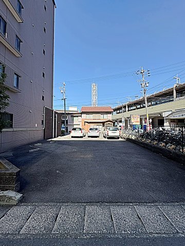 14/15 エントランス