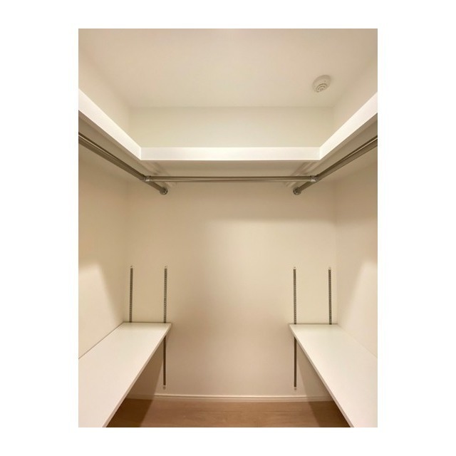 16/21 室内