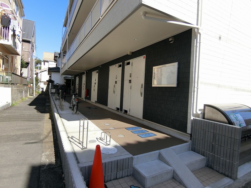 21/29 エントランス