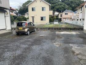 2/2 駐車場
