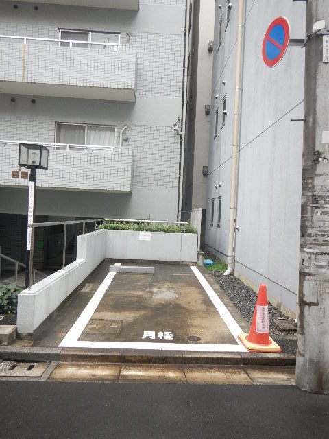 3/5 駐車場