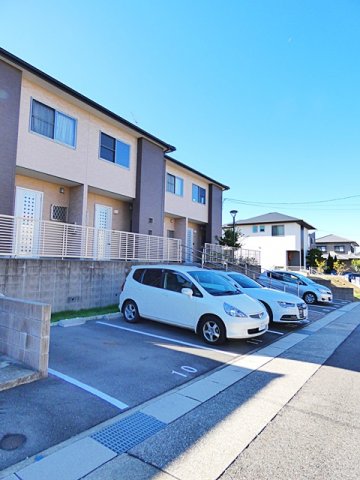 24/24 駐車場