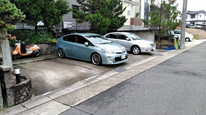 15/15 駐車場