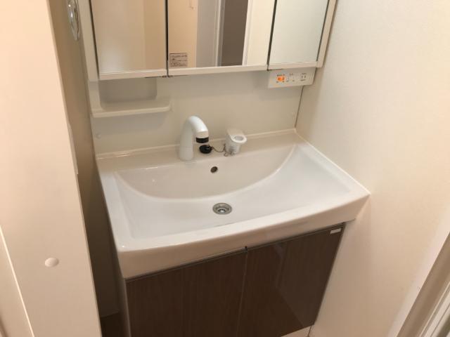 16/25 洗面
