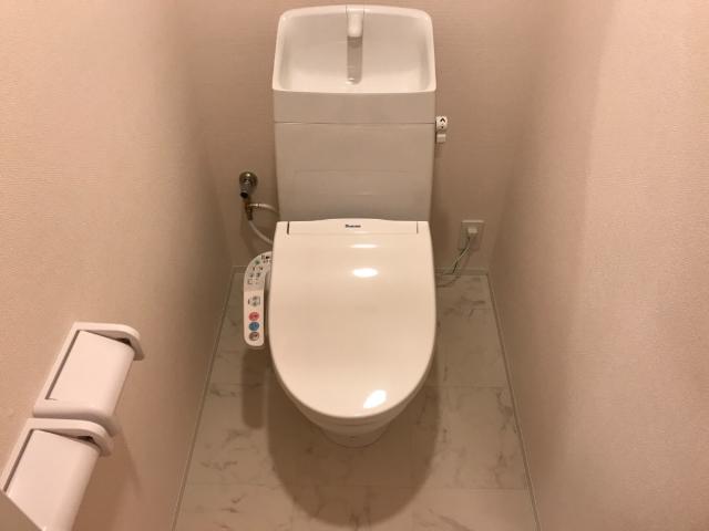 16/21 トイレ