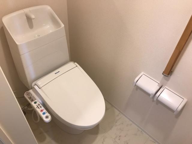 16/30 トイレ