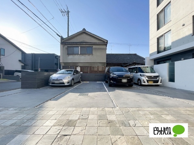 5/5 駐車場