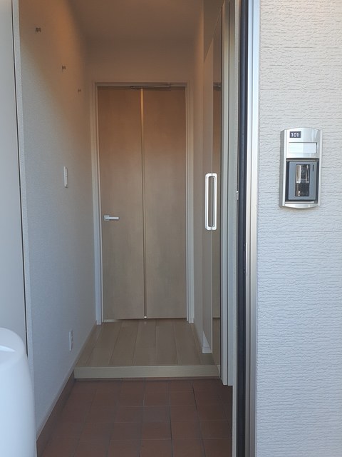 5/20 玄関