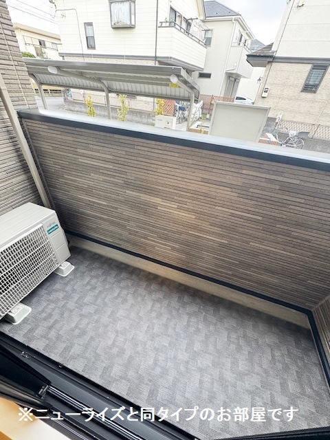 13/20 バルコニー