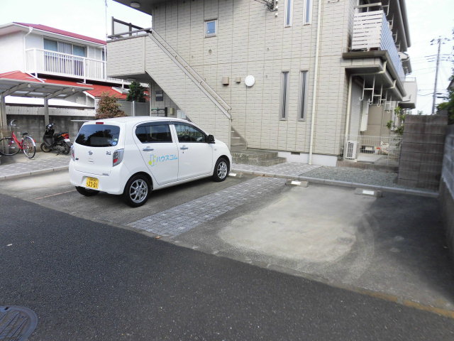 22/30 駐車場