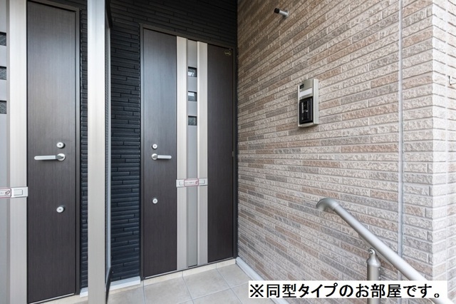 14/20 エントランス