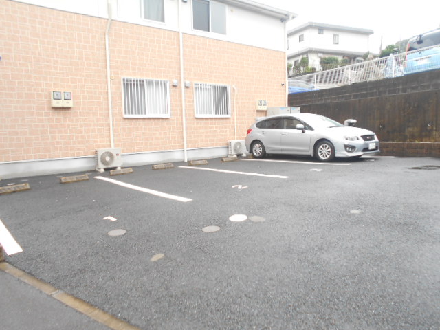 20/28 駐車場