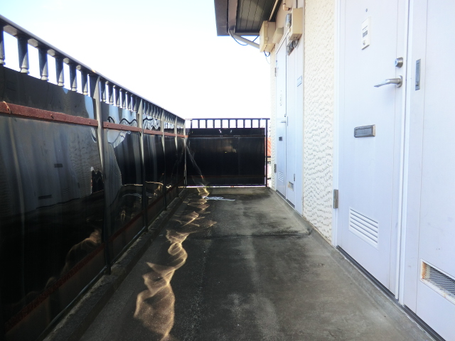 22/24 エントランス